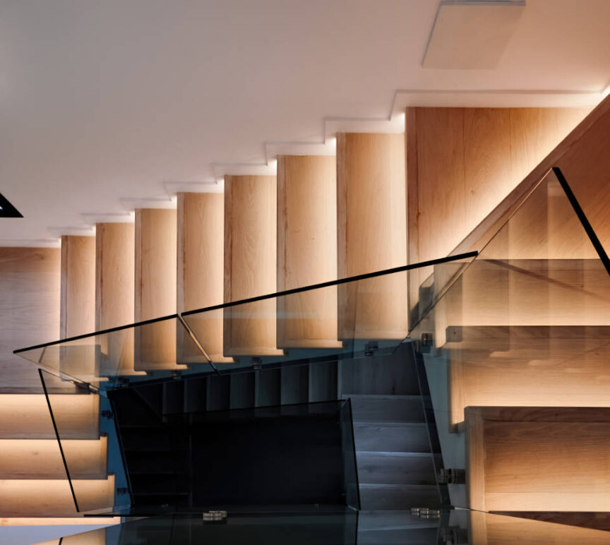 Schody z drewna jesionowego - FABER